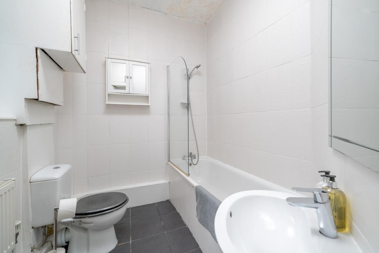 Soho Sleeps 4, Covent Garden & Leicester Square * Londres